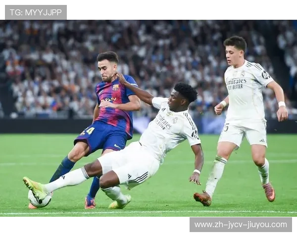 西甲联赛皇马3-1战胜巴萨精彩回放