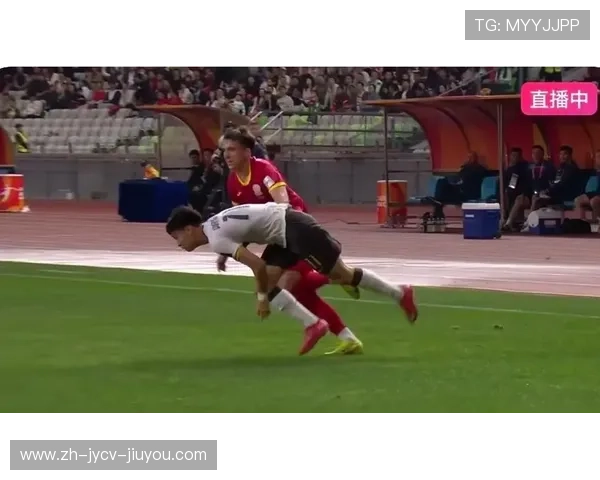 足球运动员的技术训练与战术配合